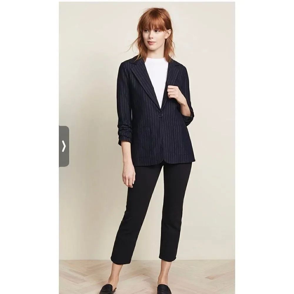 ✨HP✨Pinstriped Blazer✨